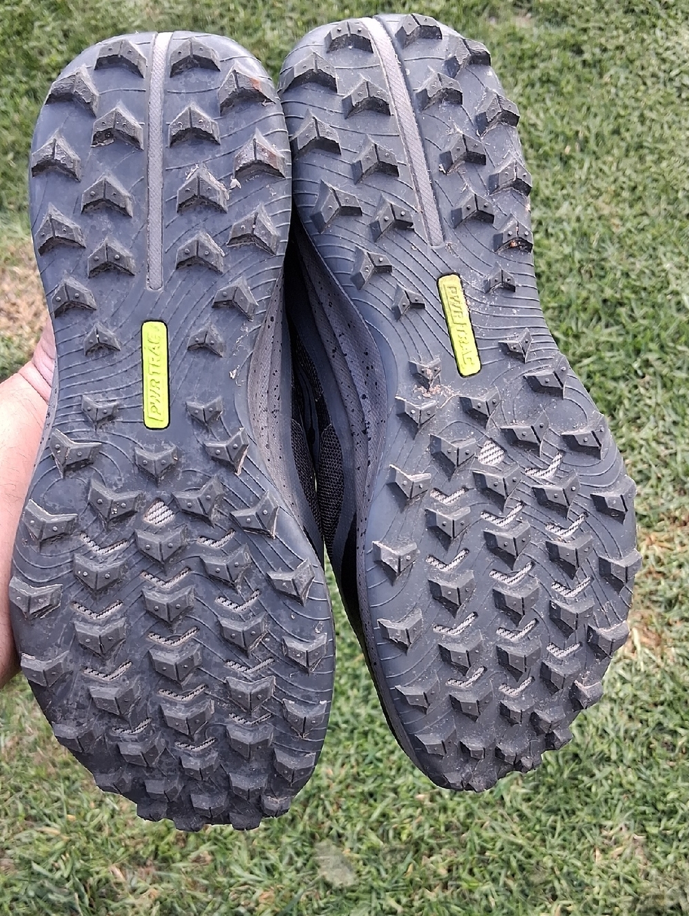 Men's Black Running Shoes - Picture 14 of 14